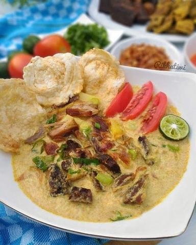 SOTO BETAWI MPOK YATI