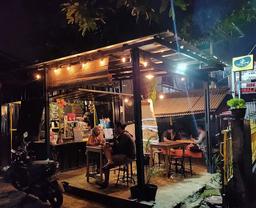 Photo's Kopi & Eatery - Tuan Kentang
