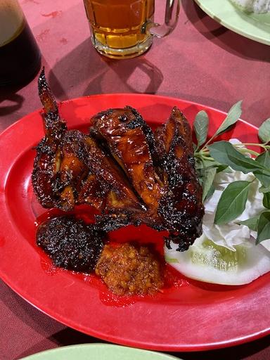 AYAM BAKAR & PECEL LELE CAK LEMAN