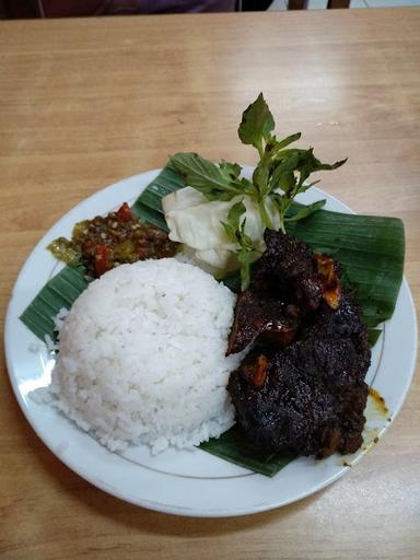 AYAM BEBEK PENYET BU WAHYUNI