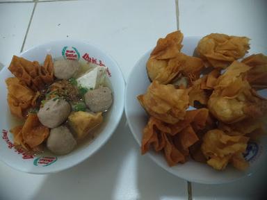 BAKSO CUANKI BANDUNG KANG IFIN PESONA REMBOELAN