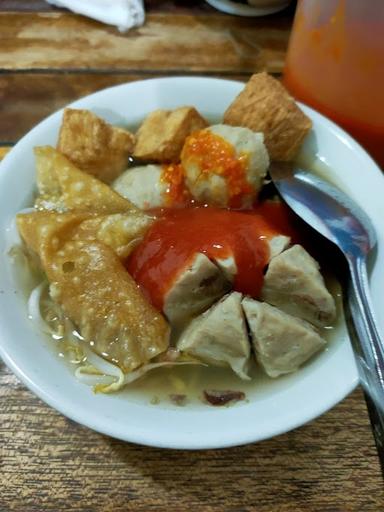 BAKSO JUMBO & MIE AYAM PAK MANTO