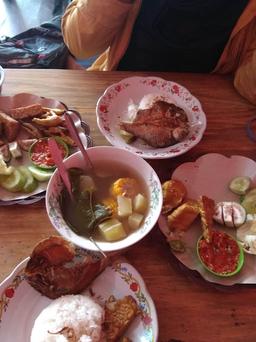 Photo's Bakso & Mie Ayam Gajah Mungkur