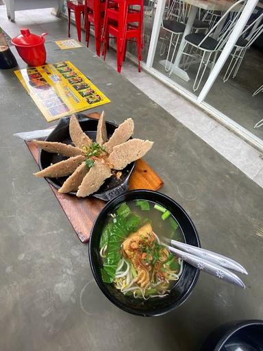 BAKSO RUSUK JOSS PAMULANG