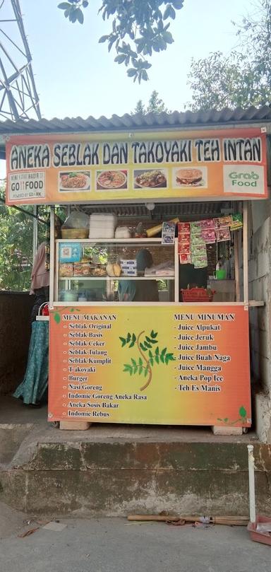 RMH SEBLAH TAKOYAKI INTAN