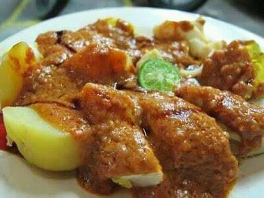 SIOMAY IKAN TENGIRI EMPAT SAUDARA