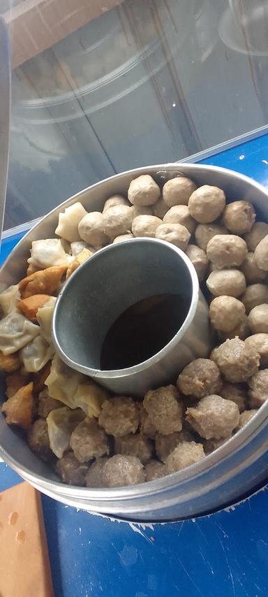 BAKSO BABI DIRGANTARA 8