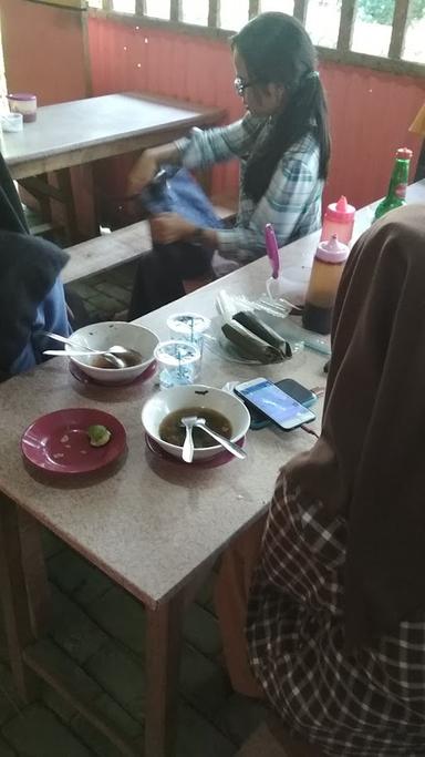 BAKSO & MIE PANGSIT AULIA