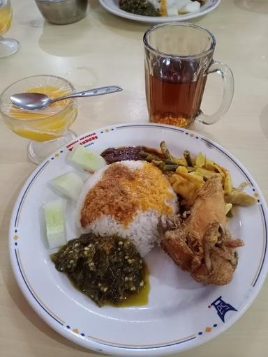 RESTORAN SEDERHANA MASAKAN PADANG