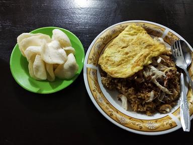 RUMAH MAKAN BAKSO MAS RONI