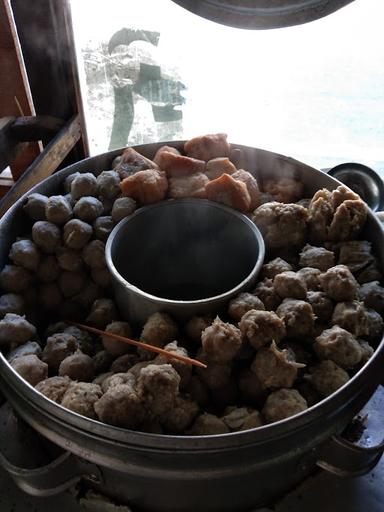 WARUNG BAKSO SOLO MAS WISNU