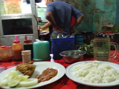 WARUNG MAS YOGI