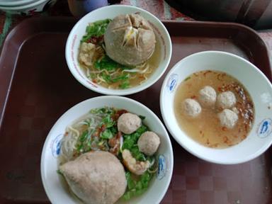 BAKSO & MIE AYAM GHENDIS WONOGIRI