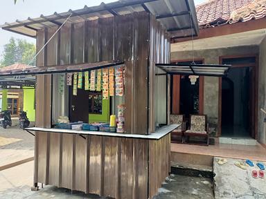 KEDAI 2 PUTRI