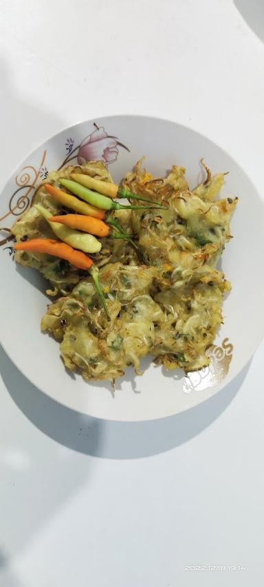 ANEKA GORENGAN DAN RUJAK (MBAK ZU)