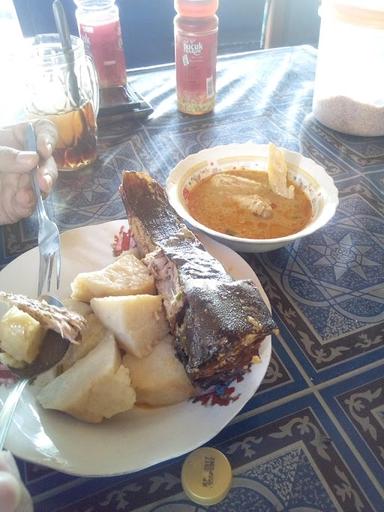 WARUNG KETUPAT DEANDLES