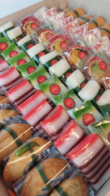 KUE TAMPAH JAJAN PASAR JAKARTA