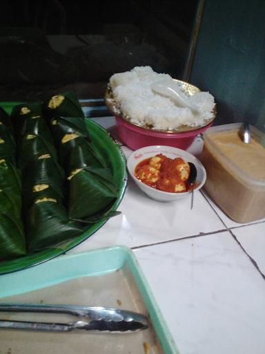 NASI UDUK BANG HUSNI