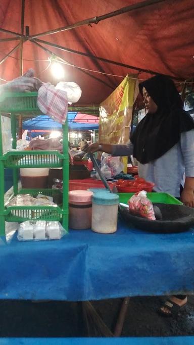 AYAM BAKAR TALIWANG (KHAS LOMBOK)