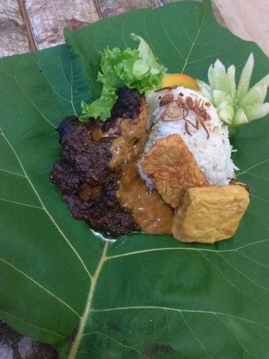 AYAM PENYET PANGGOR BANGWINGS