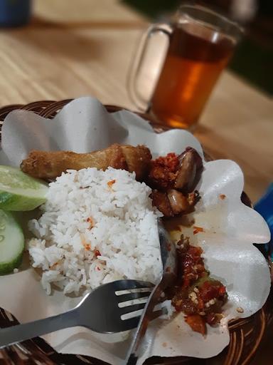 KEDAI IKAN ASIN