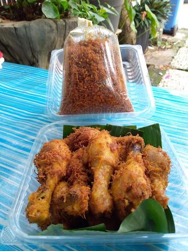 NASI UDUK IBU UMI ( QORI )