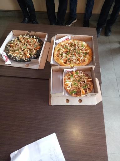 PIZZA HUT DELIVERY - PHD INDONESIA