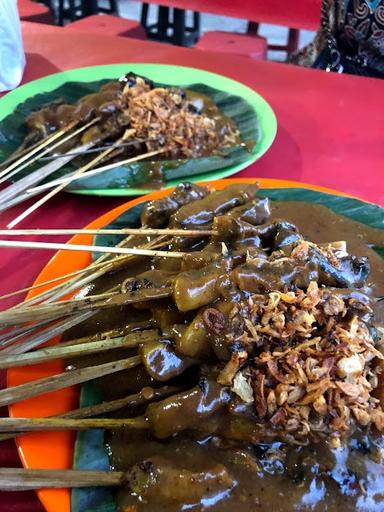 SATE PADANG AJO RAMON CABANG SANTA