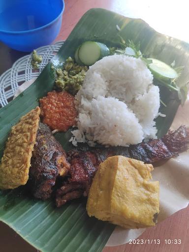 WARUNG MADURA, AYAM PENYET KHAS MADURA