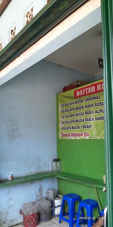 ES KELAPA MUDA ASLI SINAR GALUNGGUNG