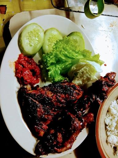 AYAM BAKAR SPICY & AYAM GORENG KREMEZ WARISAN KULINER