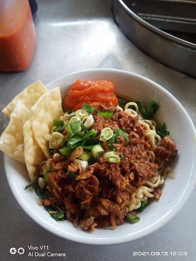 BAKSO DAN MIE AYAM PODOTUMAN