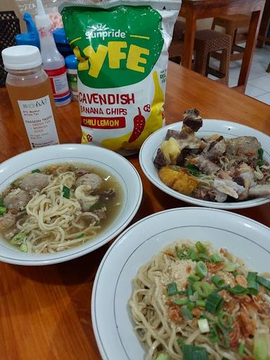 BAKSO TETELAN SOBAT