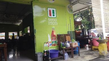 BAKSO TITOTI WONOGIRI DEPOK