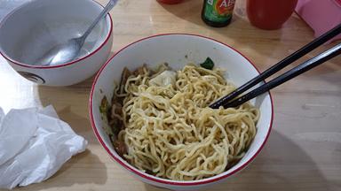 MIE AYAM KABOA