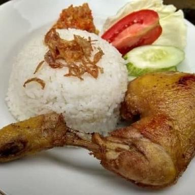 RUMAH MAKAN PAKDE RAJI