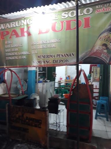 SATE SOLO PAK BUDI SAWANGAN (PEREMPATAN MAMPANG)