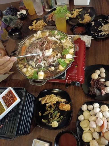 SOGOGI SHABU & GRILL SAWANGAN