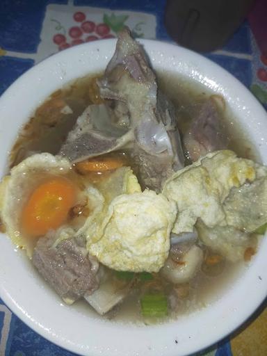 SOTO DAN SOP IGA BANG BULE DEPOK JL.KEMBANG LIO