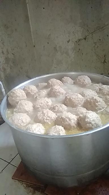 BAKSO MIE AYAM WONO GIRI