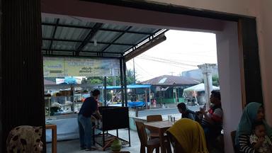 MIE ACEH BAR-BAR