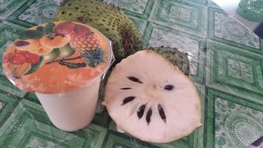 ANEKA JUICE DAN SUP BUAH