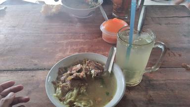 SOTO BABAT DAGING SAPI PAK JIYO KALAK IJO