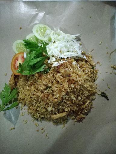 WARUNG MAKAN MBA NUR SPESIAL AYAM KAMPUNG (BAKMI GORENG/GODOG, NASI GORENG)