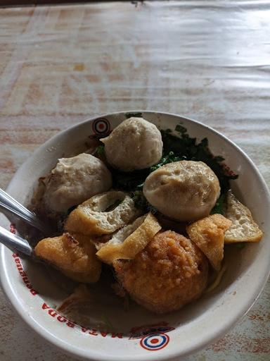 WARUNG MIE AYAM BAKSO SOTO SIDO MAMPIR