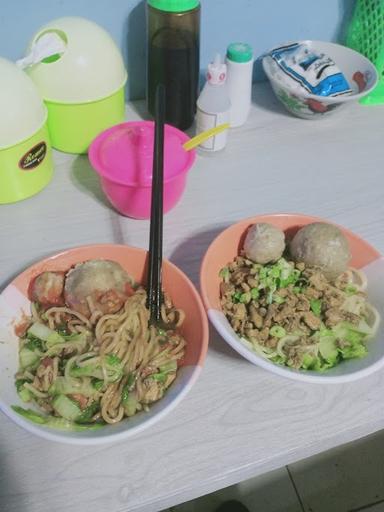 WARUNG MAKAN BAKSO BOGEM 99