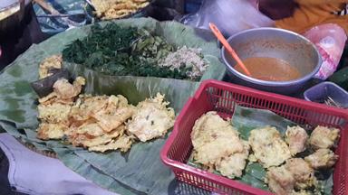 WARUNG PECEL NANJUNG