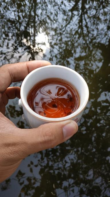 KANDANG SAPI ANGKRINGAN ( COFFEESHOP )