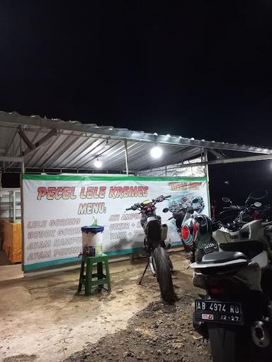 PECEL LELE KREMES MBAH GUN