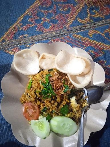 WARONG NASI GORENG MBAH MENTO